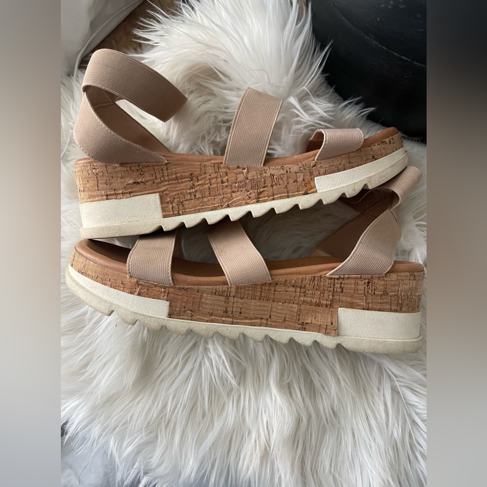 Steve Madden wedges